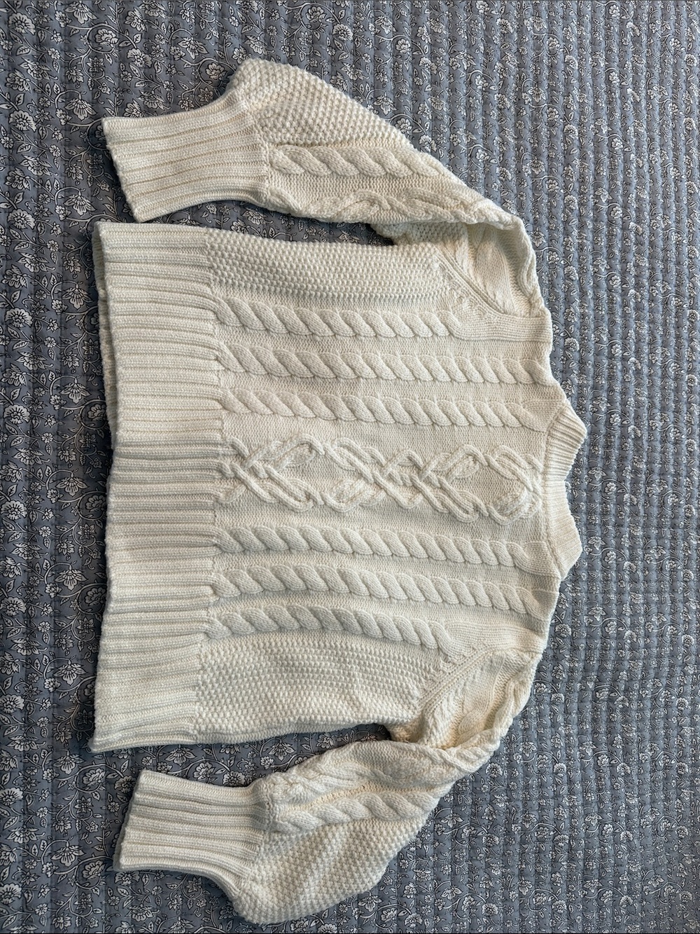New Tuckernuck Cream Cable Knit Cardigan with Gold Buttons XL - Picture 3 of 5